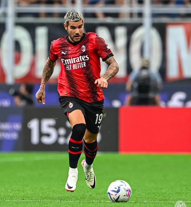 巅峰对决，阿森纳、拜仁欧冠均四战全胜，下一轮直接交手（阿森纳与拜仁欧冠四连胜 下轮直接碰面）