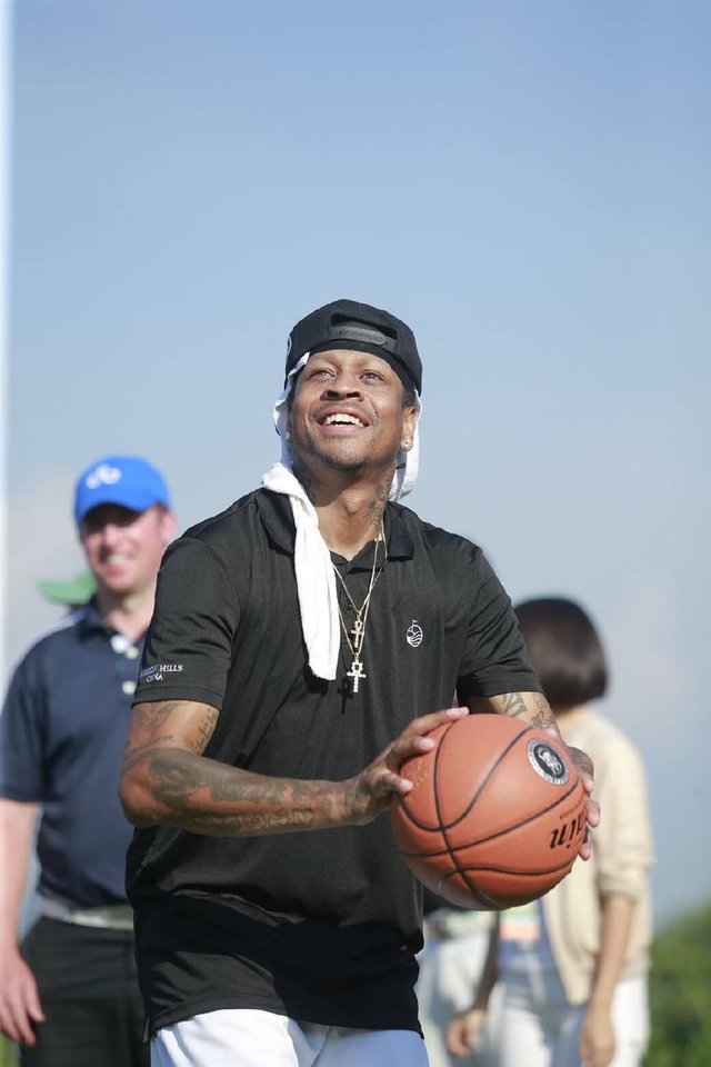 孔帕尼：定位球？我们有自己的优势，也会分析需要改进的地方（孔帕尼谈定位球：我们有优势，也会找出并改进短板）