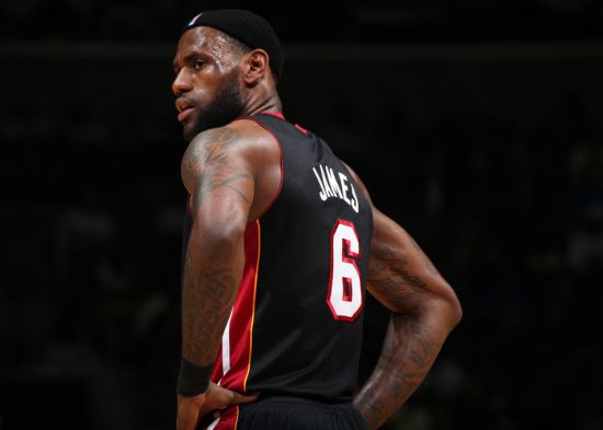 范戴克：萨拉赫？他马上要去踢非洲杯，对我们来说没什么变化（范戴克谈萨拉赫将征战非洲杯：对我们影响不大）