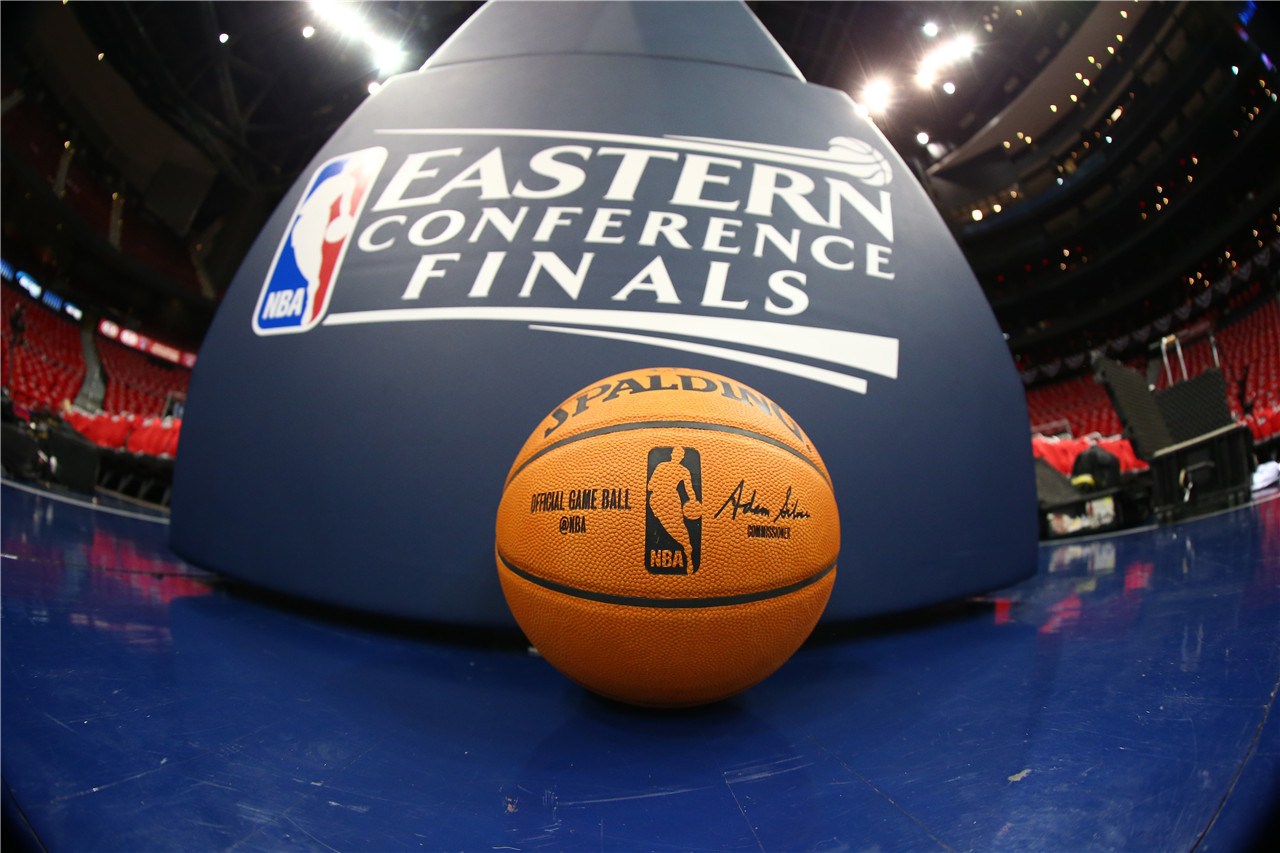 曼晚：曼联有格林伍德50%二转分成，若球员转会他们将有收入（曼晚：格林伍德若再度转会，曼联凭50%二转条款可获收益）